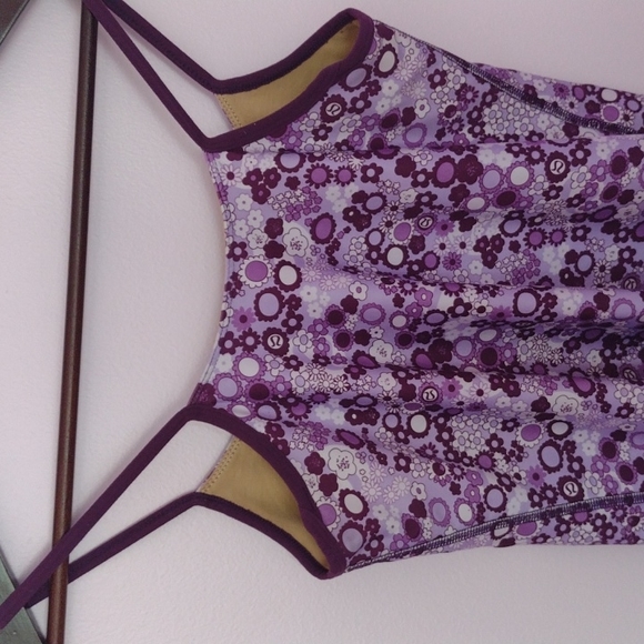 Gorgeous Lululemon Rare Tank - Picture 5 of 12